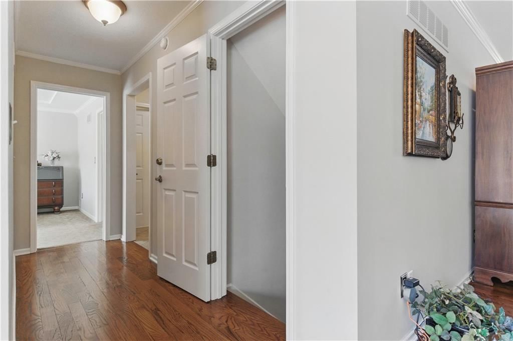 14922 Forest View Circle — photo 35