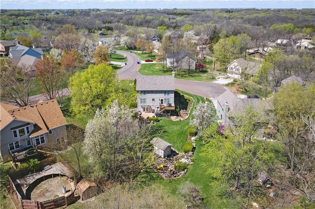 14922 Forest View Circle — photo 43
