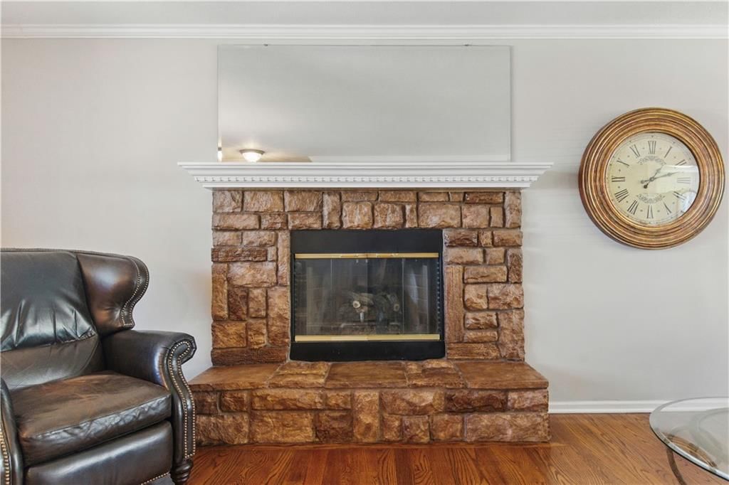 14922 Forest View Circle — photo 6