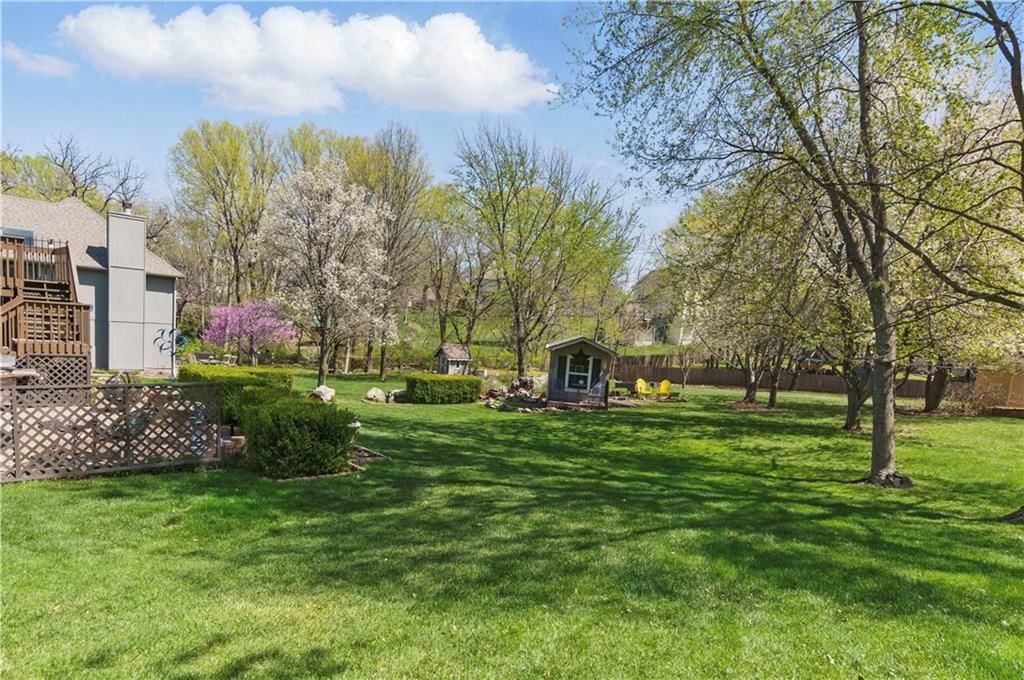 14922 Forest View Circle — photo 51