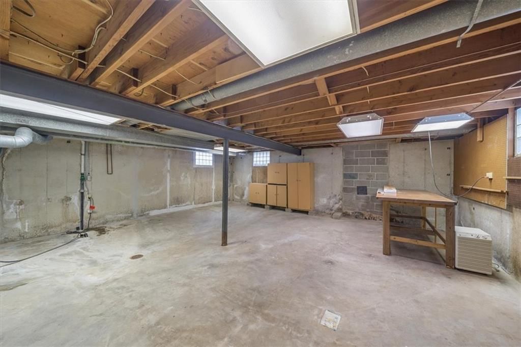 5831 Mastin Street — photo 23