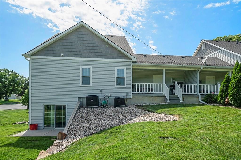 509 N Birch Street — photo 30