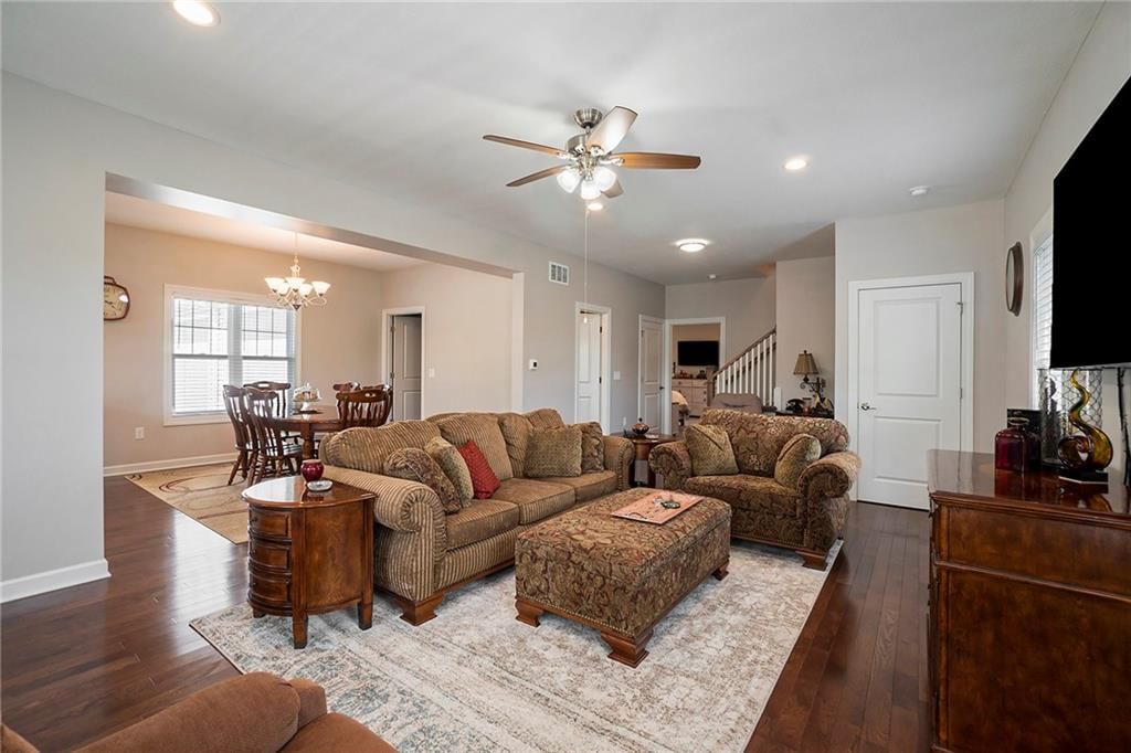 509 N Birch Street — photo 10