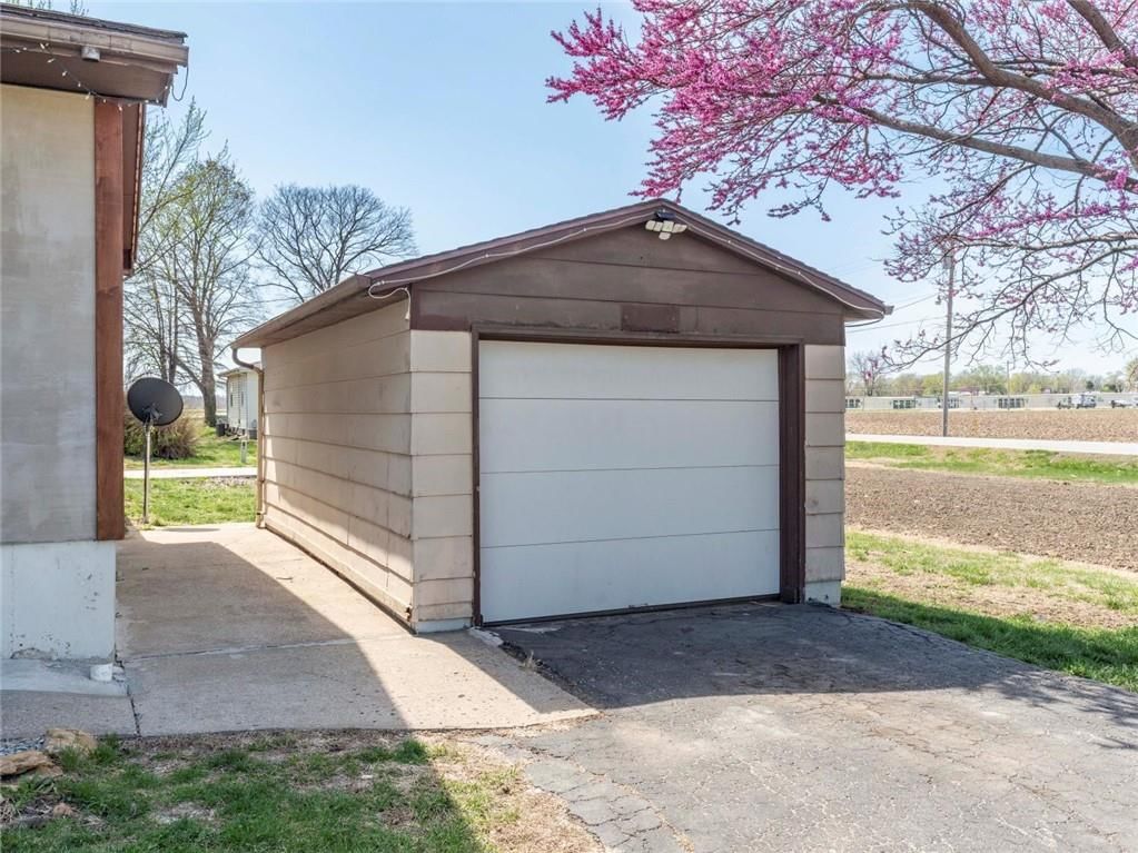 604 Libel Street — photo 20