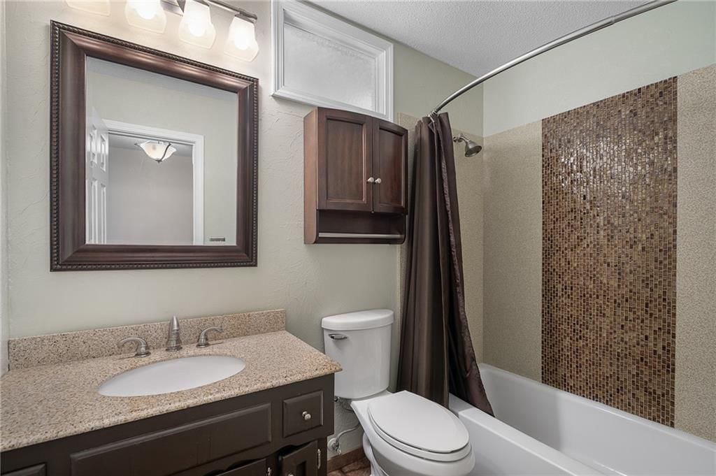 8950 Rene Street — photo 18