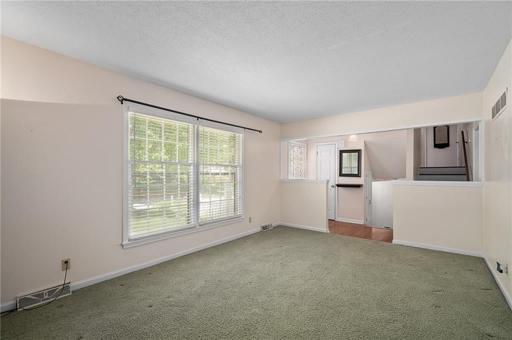 8950 Rene Street — photo 5