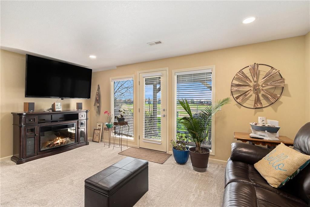 403 Marina Court — photo 17