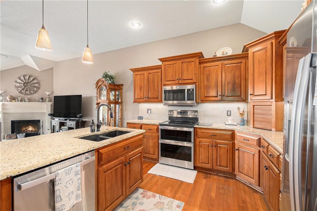 403 Marina Court — photo 8