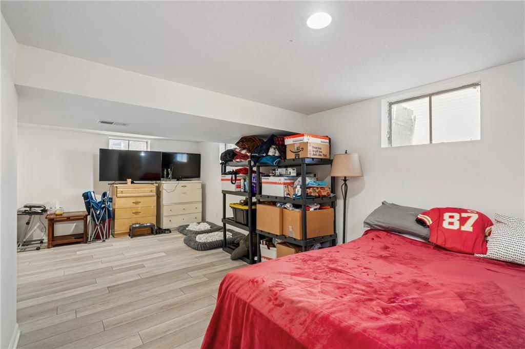 3809 S Main Street — photo 16