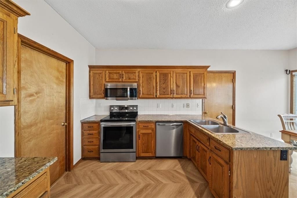 15308 S Bradley Drive — photo 9