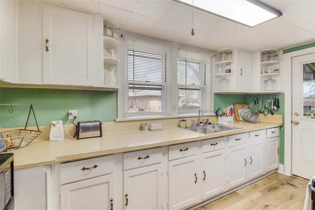 903 W Main Street — photo 10