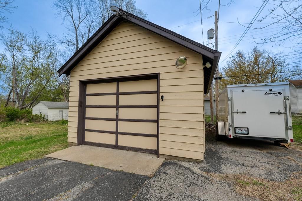 1417 S Home Avenue — photo 3