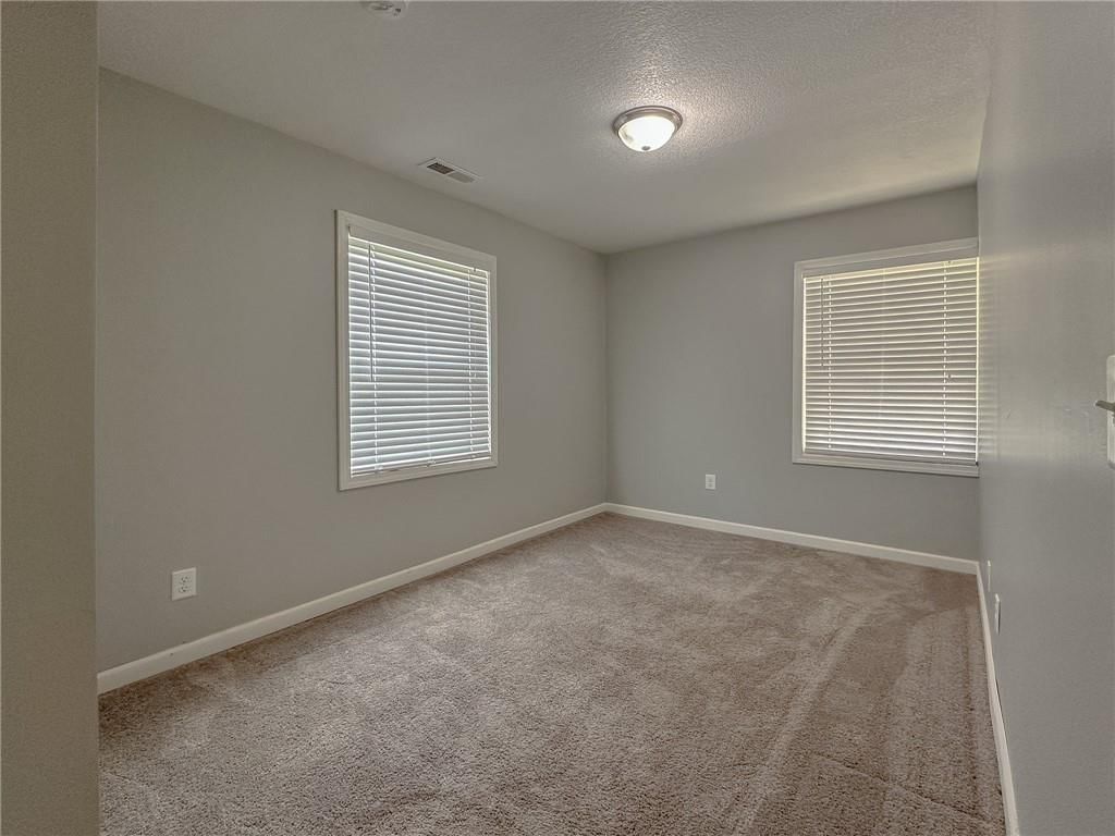 808 Ley Street — photo 9