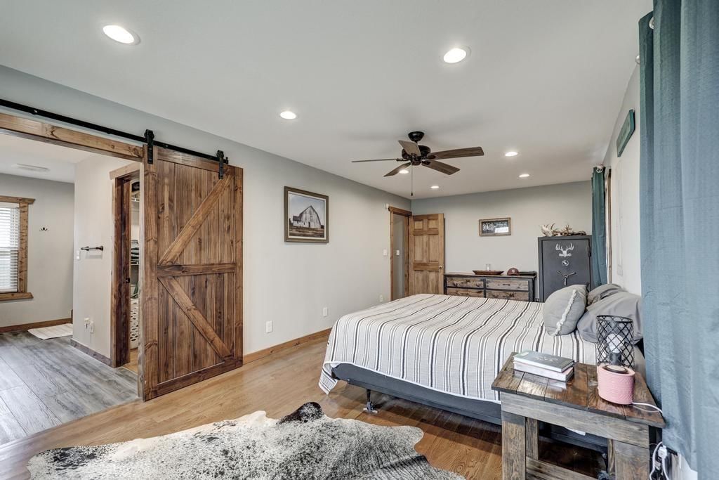12296 S 1596 Pass — photo 22