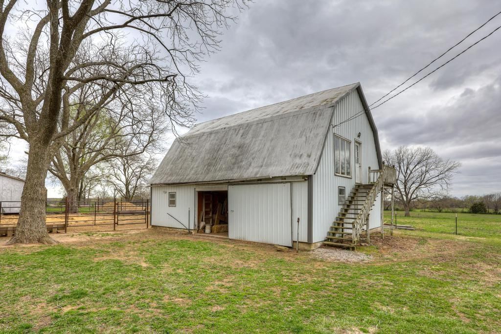 12296 S 1596 Pass — photo 56