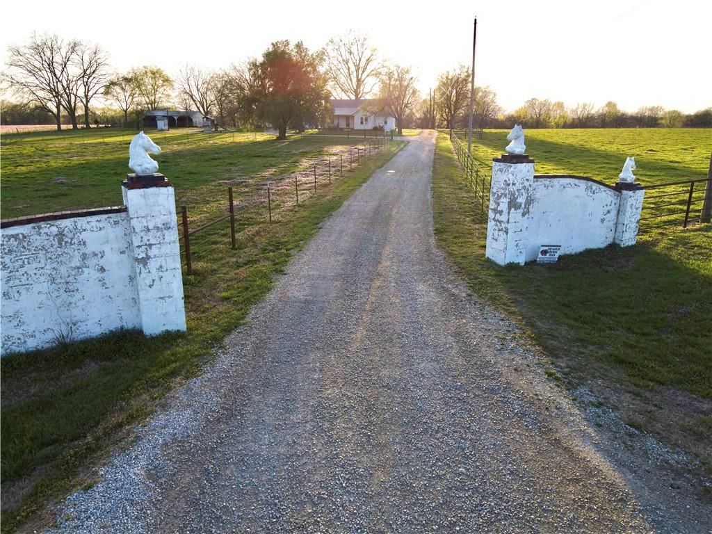12296 S 1596 Pass — photo 81