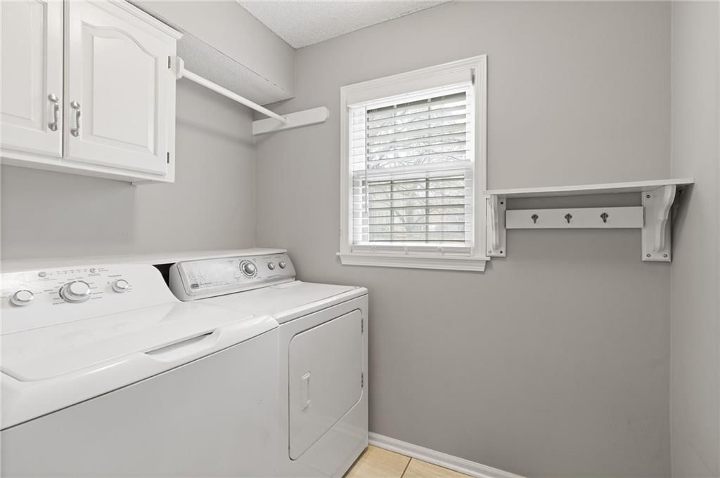9906 W 124th Terrace — photo 17
