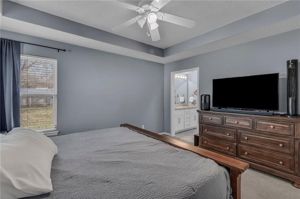213 NE Chateau Drive — photo 14
