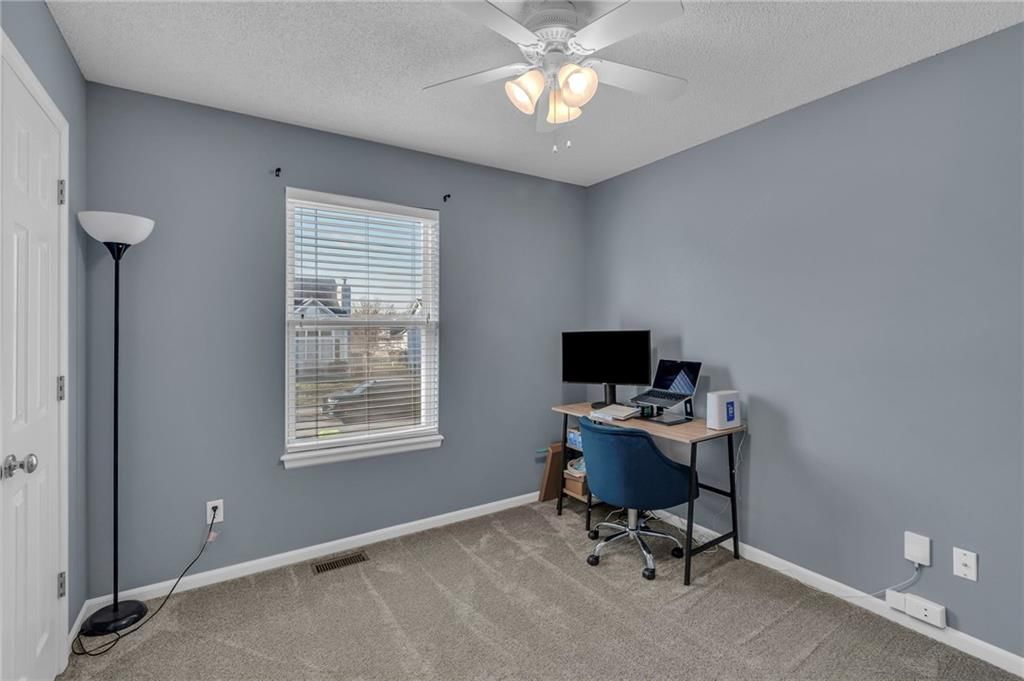 213 NE Chateau Drive — photo 21
