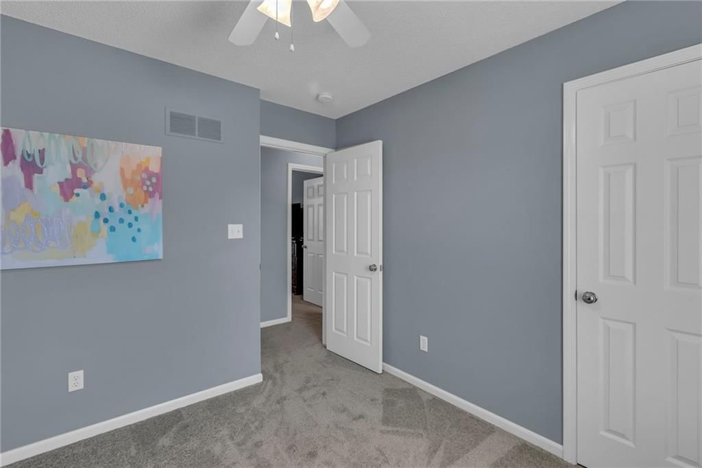 213 NE Chateau Drive — photo 22