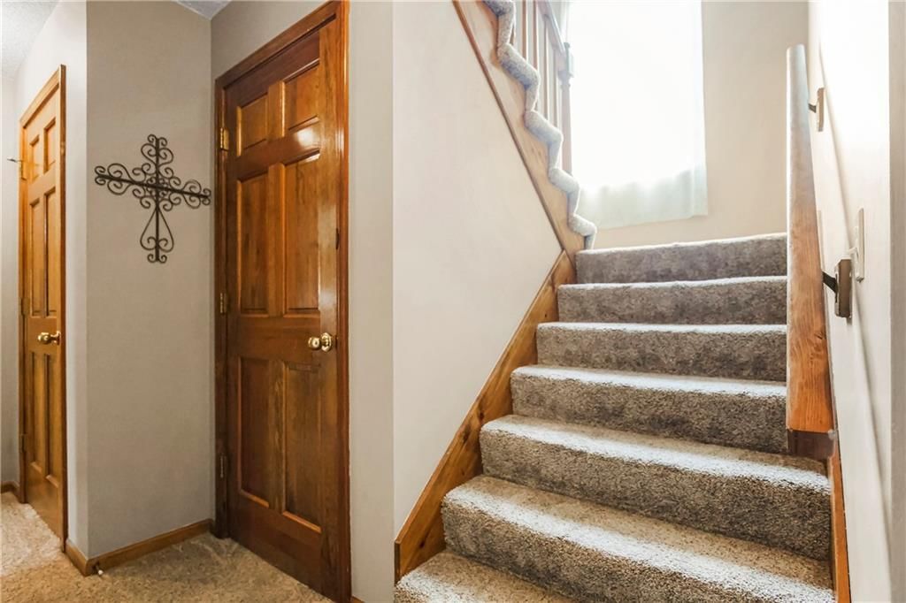 1441 E Meadow Lane — photo 16