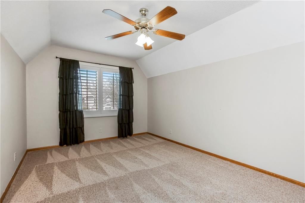 1441 E Meadow Lane — photo 23