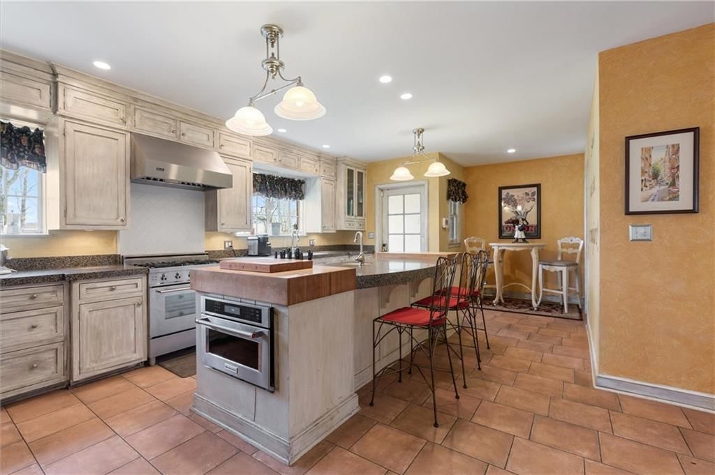 8 Orchard Place — photo 25