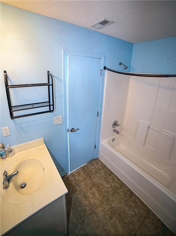 12279 NW Fox Creek Drive — photo 10
