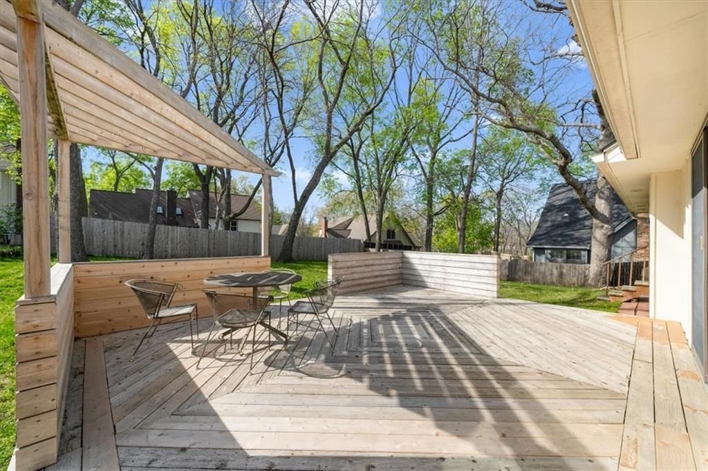 9614 W 83rd Terrace — photo 25