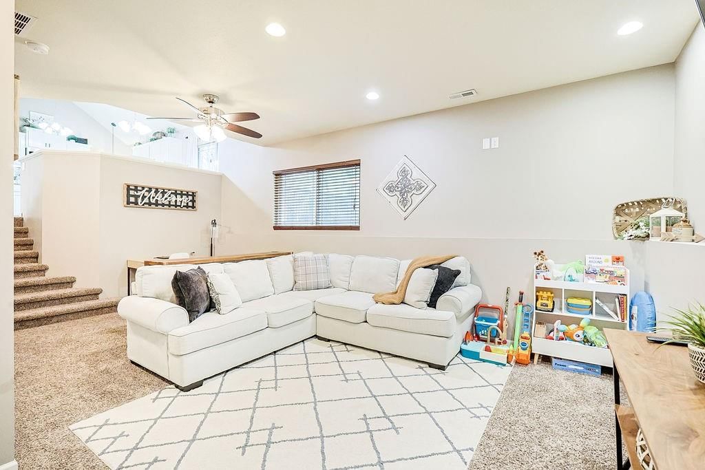 1203 S Arbor Street — photo 17