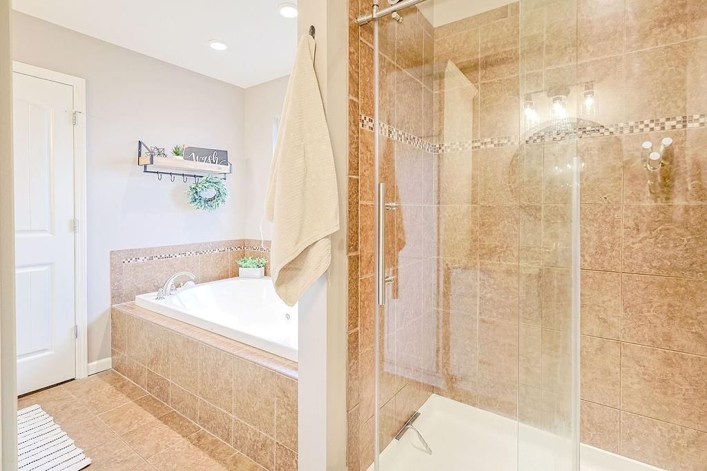 1203 S Arbor Street — photo 29