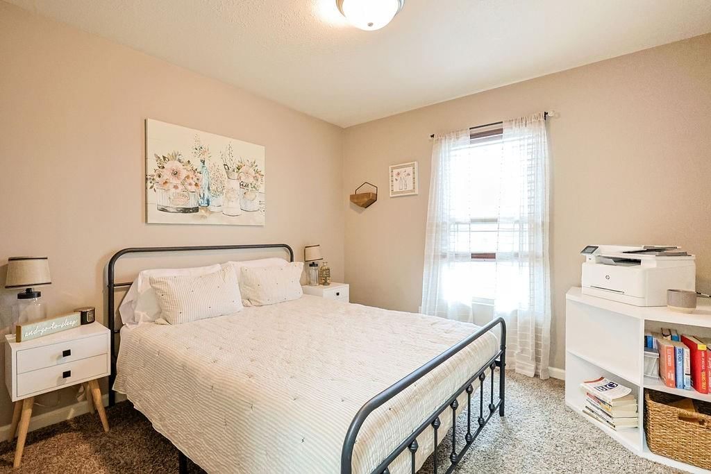 1203 S Arbor Street — photo 37