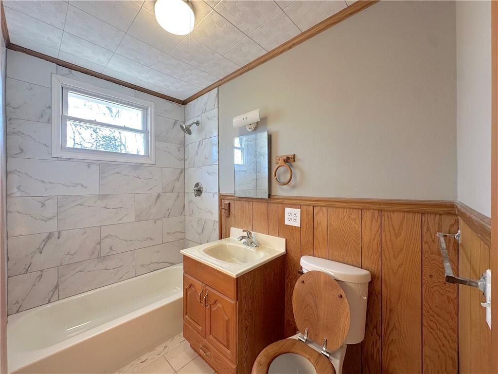 403 Highland Avenue — photo 8