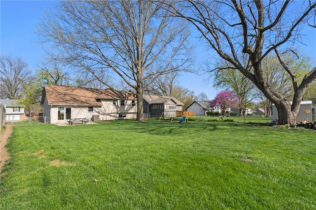 940 Dunwich Drive — photo 29
