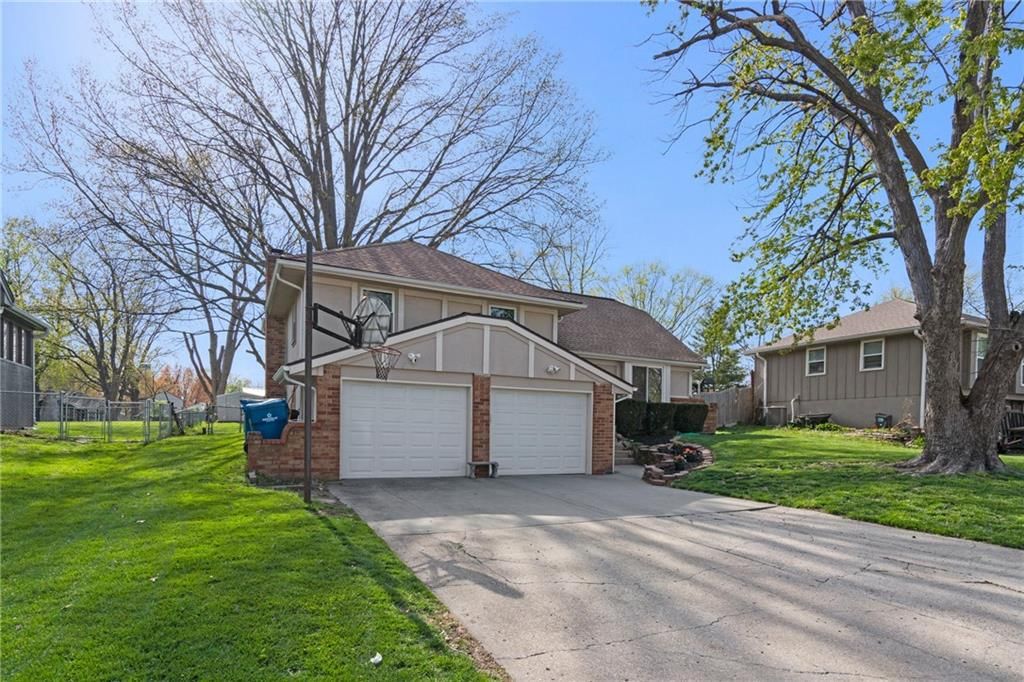 940 Dunwich Drive — photo 33