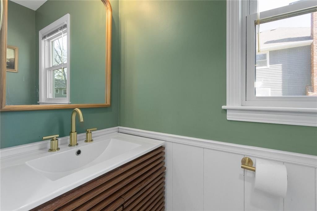 10909 Forest Avenue — photo 12