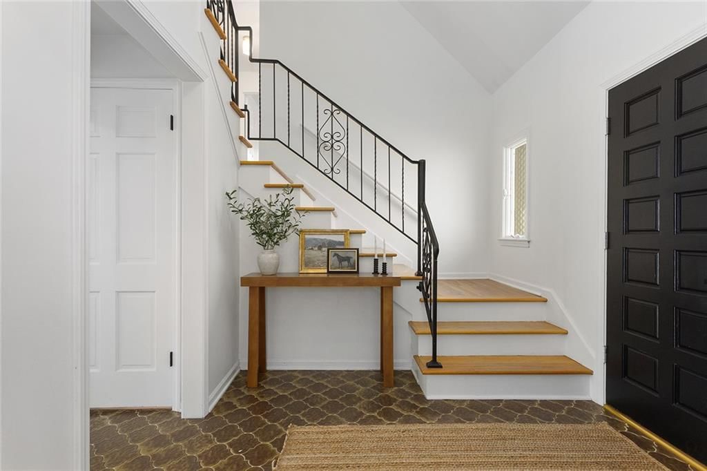 10909 Forest Avenue — photo 17