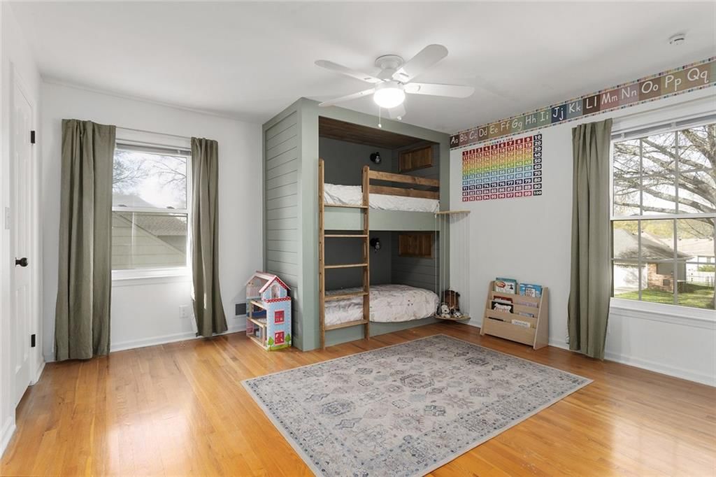 10909 Forest Avenue — photo 25
