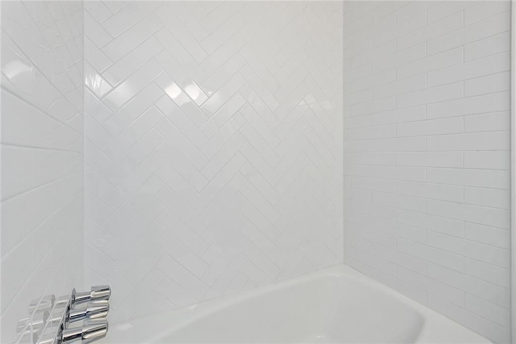 10909 Forest Avenue — photo 29
