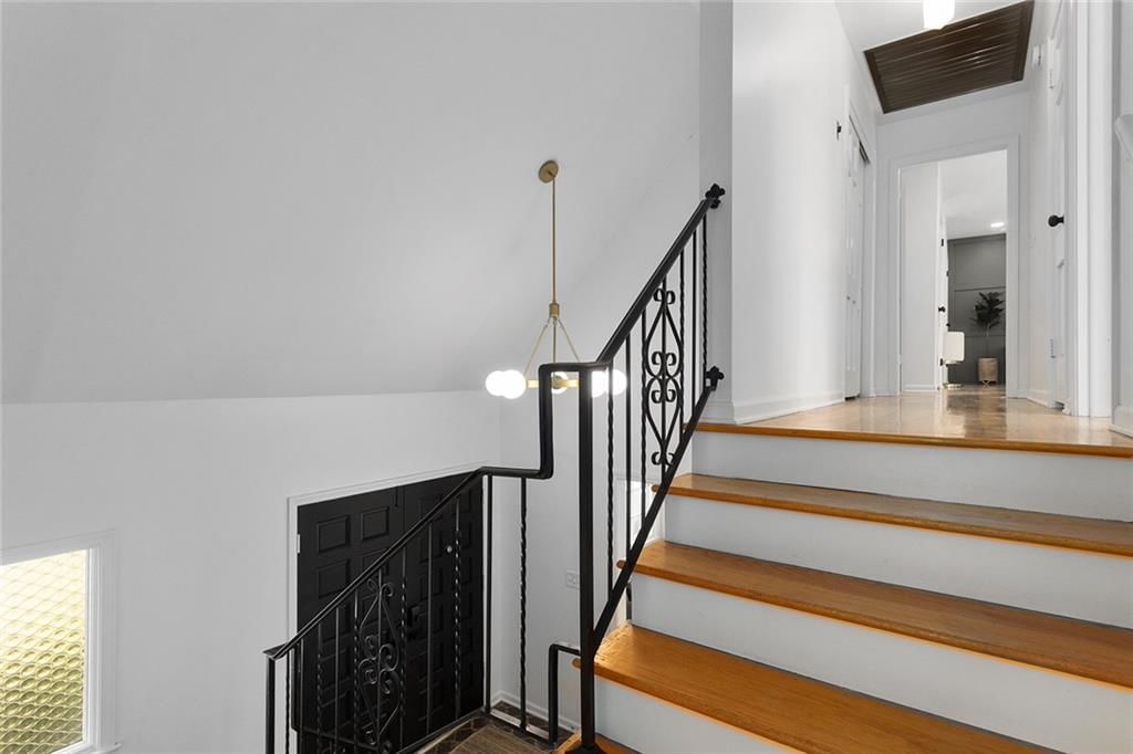 10909 Forest Avenue — photo 30