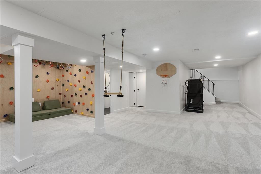 10909 Forest Avenue — photo 33