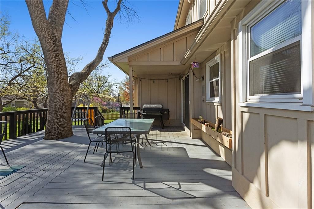 10909 Forest Avenue — photo 41