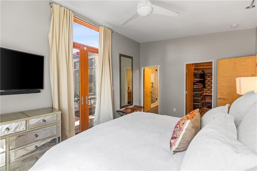 4800 Mercier Street — photo 31