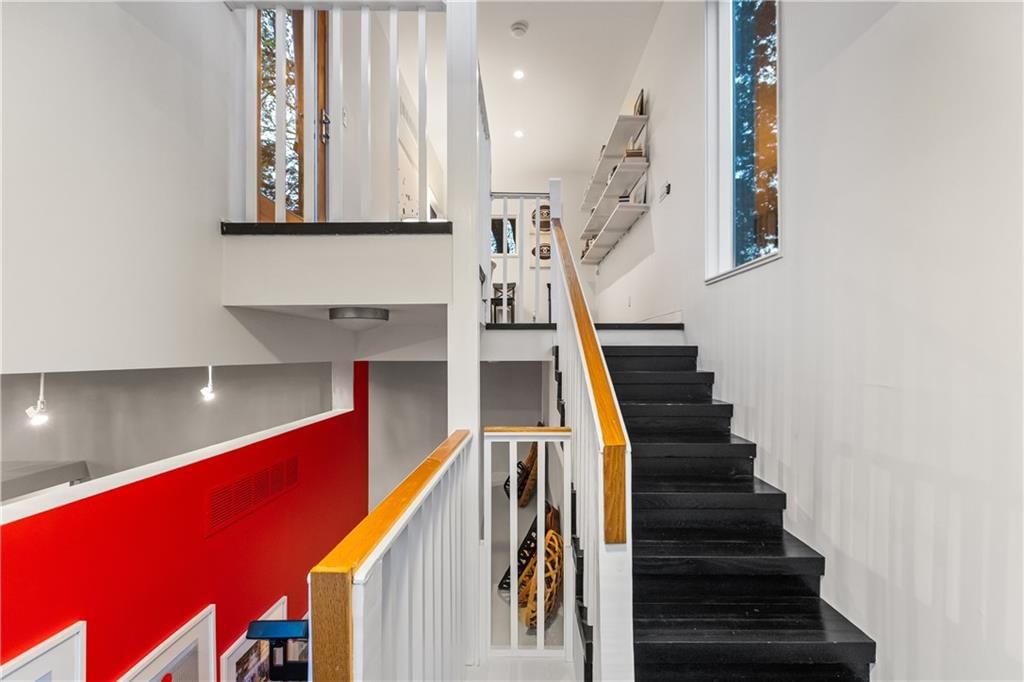 4800 Mercier Street — photo 36