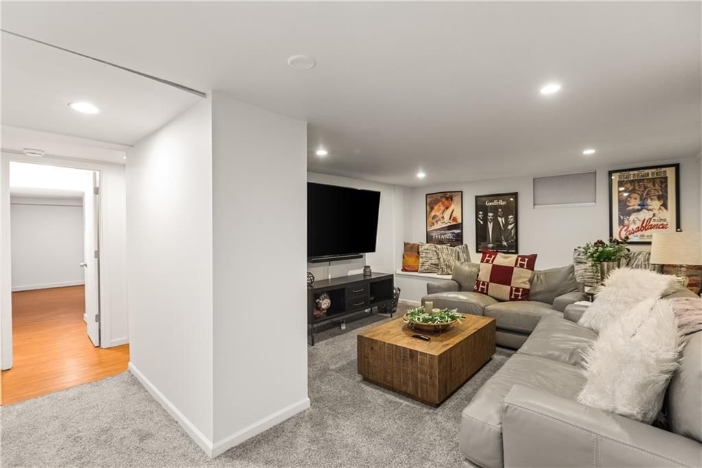 4800 Mercier Street — photo 44