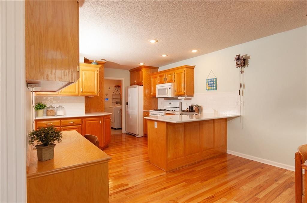 617 Meadowlark Drive — photo 16
