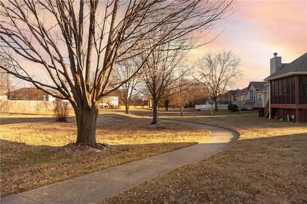 617 Meadowlark Drive — photo 56