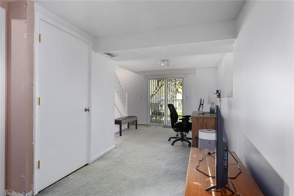 6900 T Gabbert Drive — photo 31