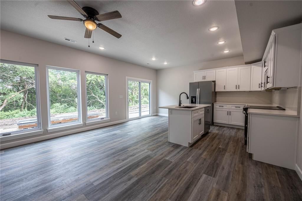 351 B SE 70 Road — photo 3