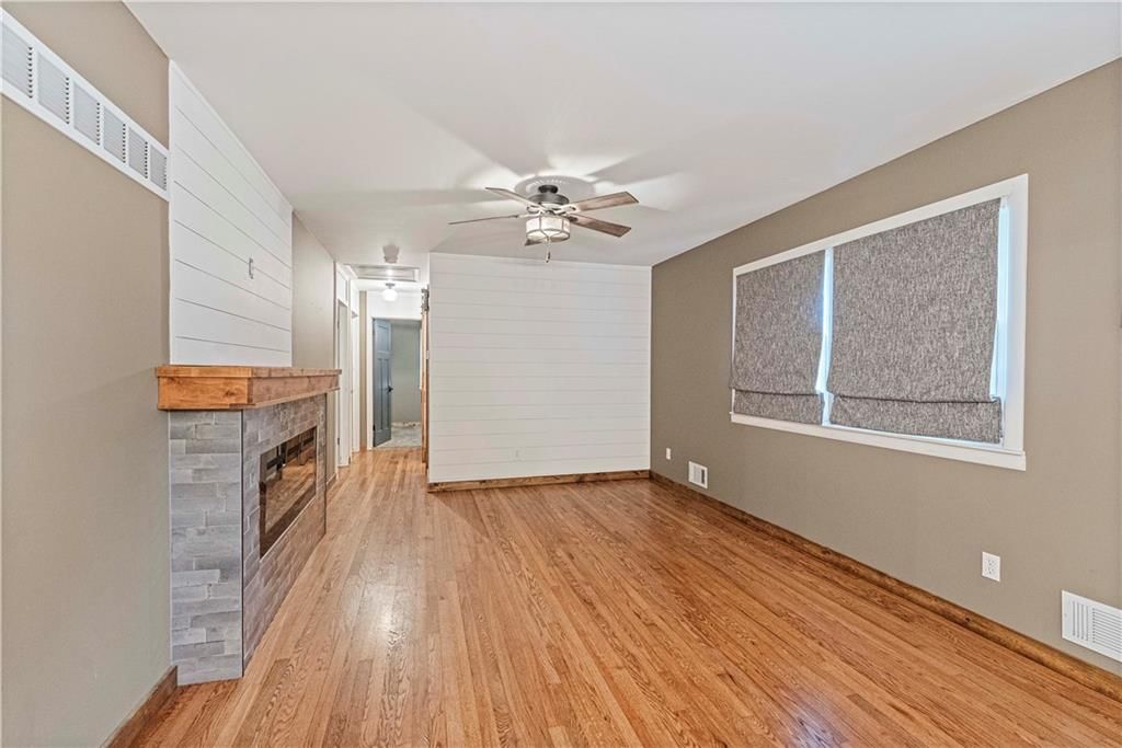 3805 S Adams Avenue — photo 11